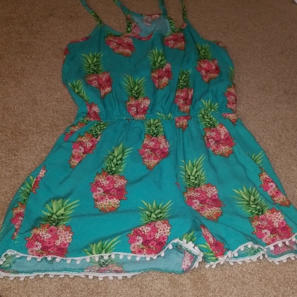 Romper - Picture 2 of 2